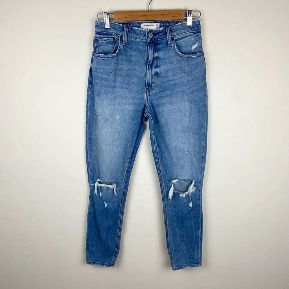 Abercrombie & Fitch Skinny High-Rise Curve Love Distressed Jeans